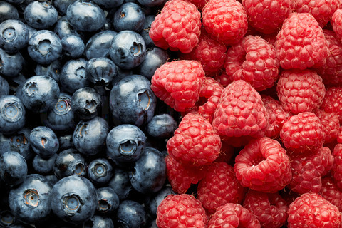 blueberries raspberries