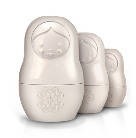 Matryoshka measuring cups